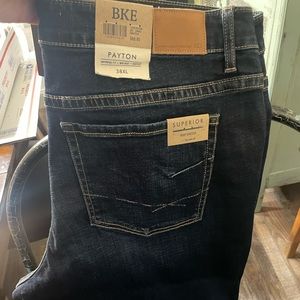 BKE Midrise boot cut jean, 38XL.